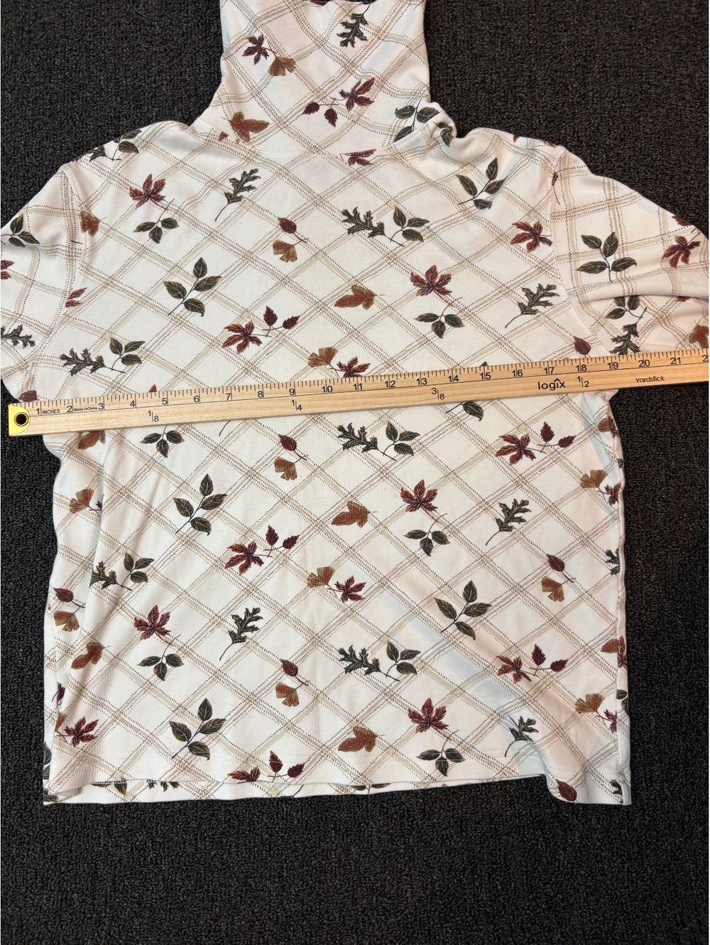 Vintage Classic Elements Women's Medium Floral Botanical Turtleneck Long Sleeve
